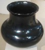 The pots are created with the coil technique.