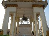 King&rsquo;s statue in city