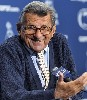 Joe Paterno at 85 leaves us with a tarnished legacy as a legendary college football coach. 